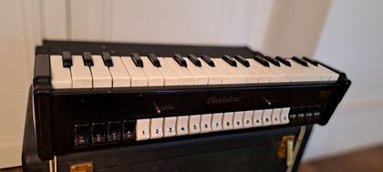 Selmer-Clavioline (TV front) not perfect